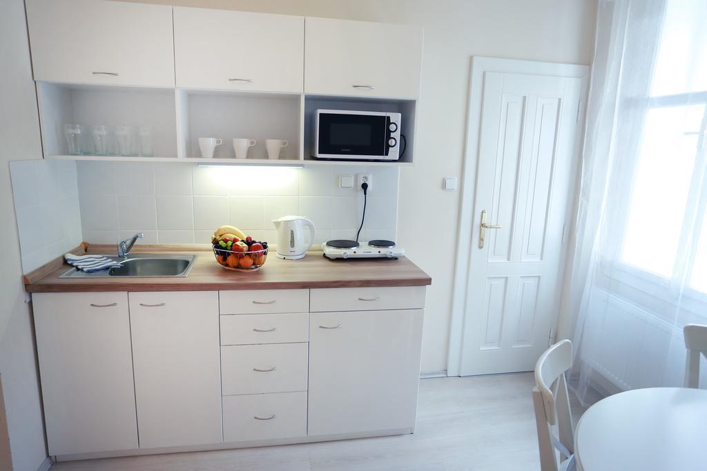Apartments Pushkin Прага Экстерьер фото