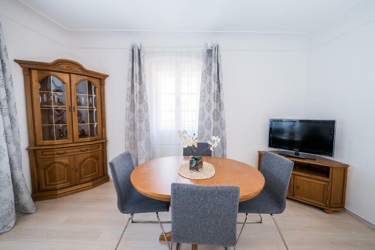 Apartments Pushkin Прага Экстерьер фото