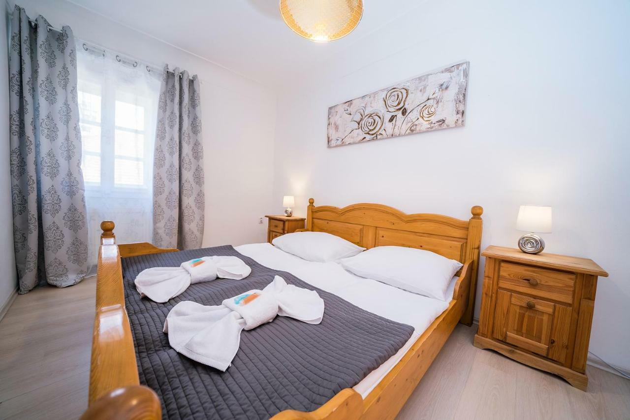 Apartments Pushkin Прага Экстерьер фото